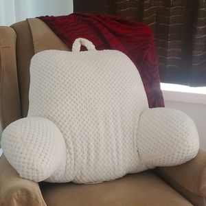 Reading pillow rest